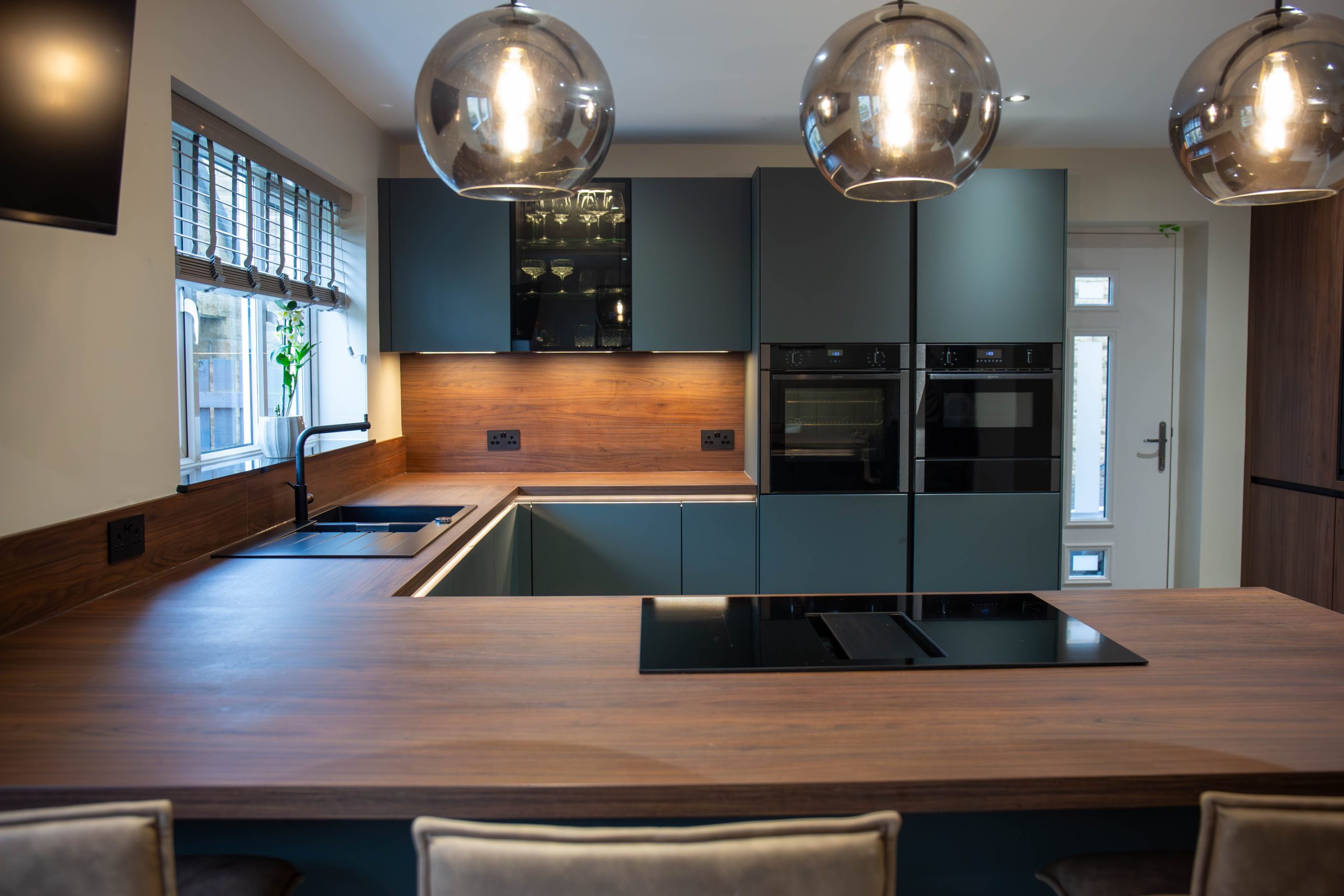 0V7B4172 Enhanced Nr | Kutchenhaus, Sheffield
