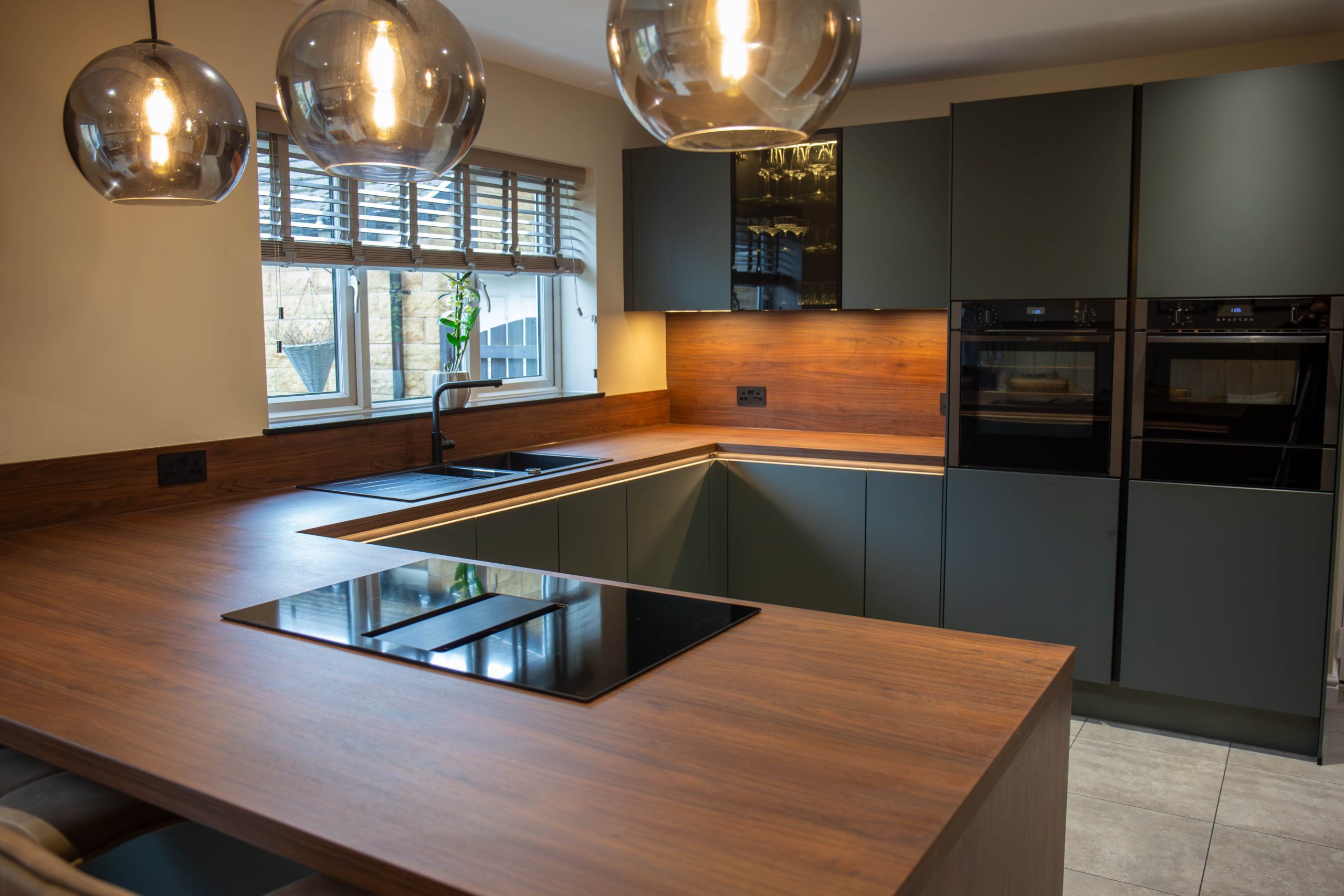 0V7B4195 Enhanced Nr | Kutchenhaus, Sheffield