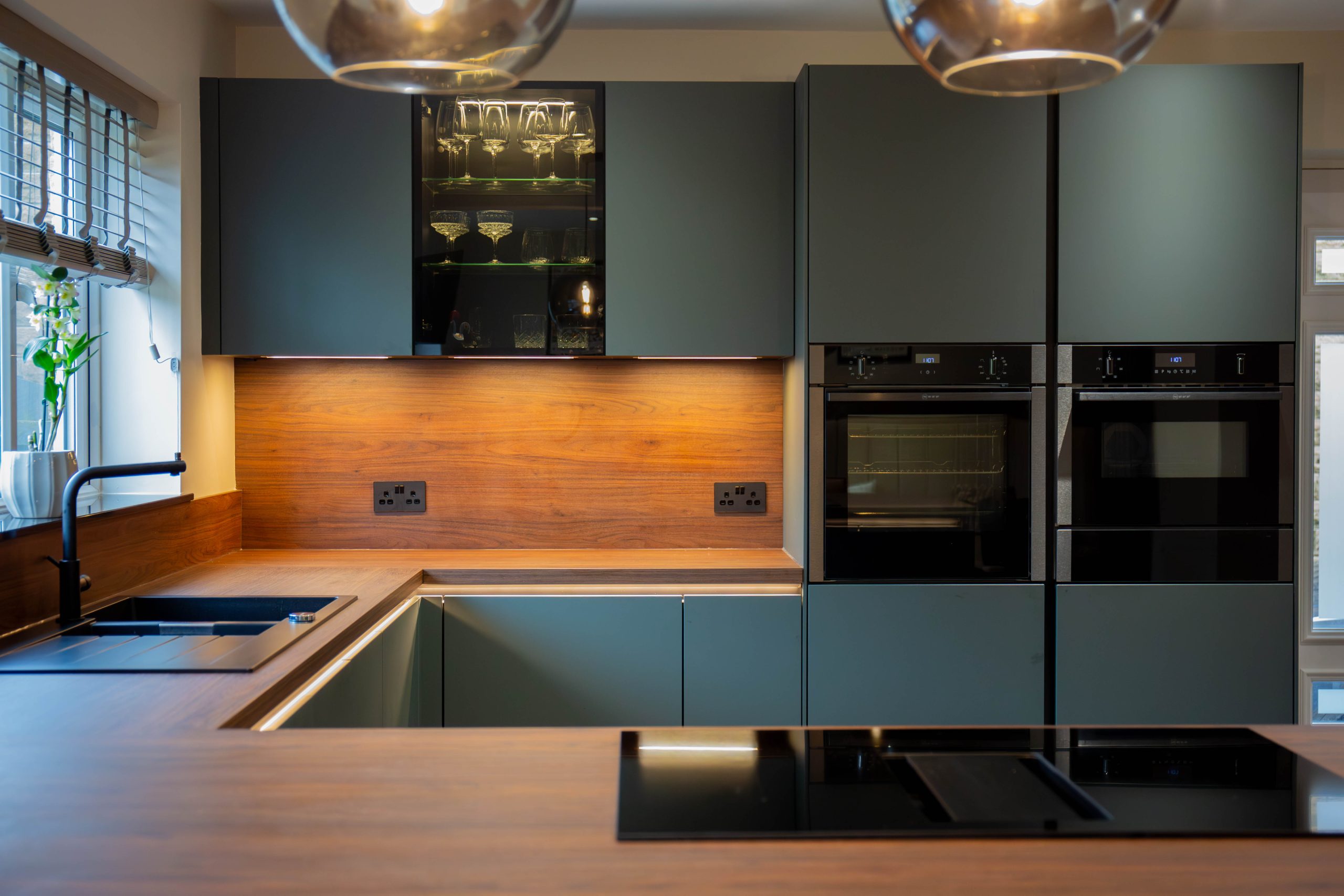 0V7B4216 Enhanced Nr | Kutchenhaus, Sheffield