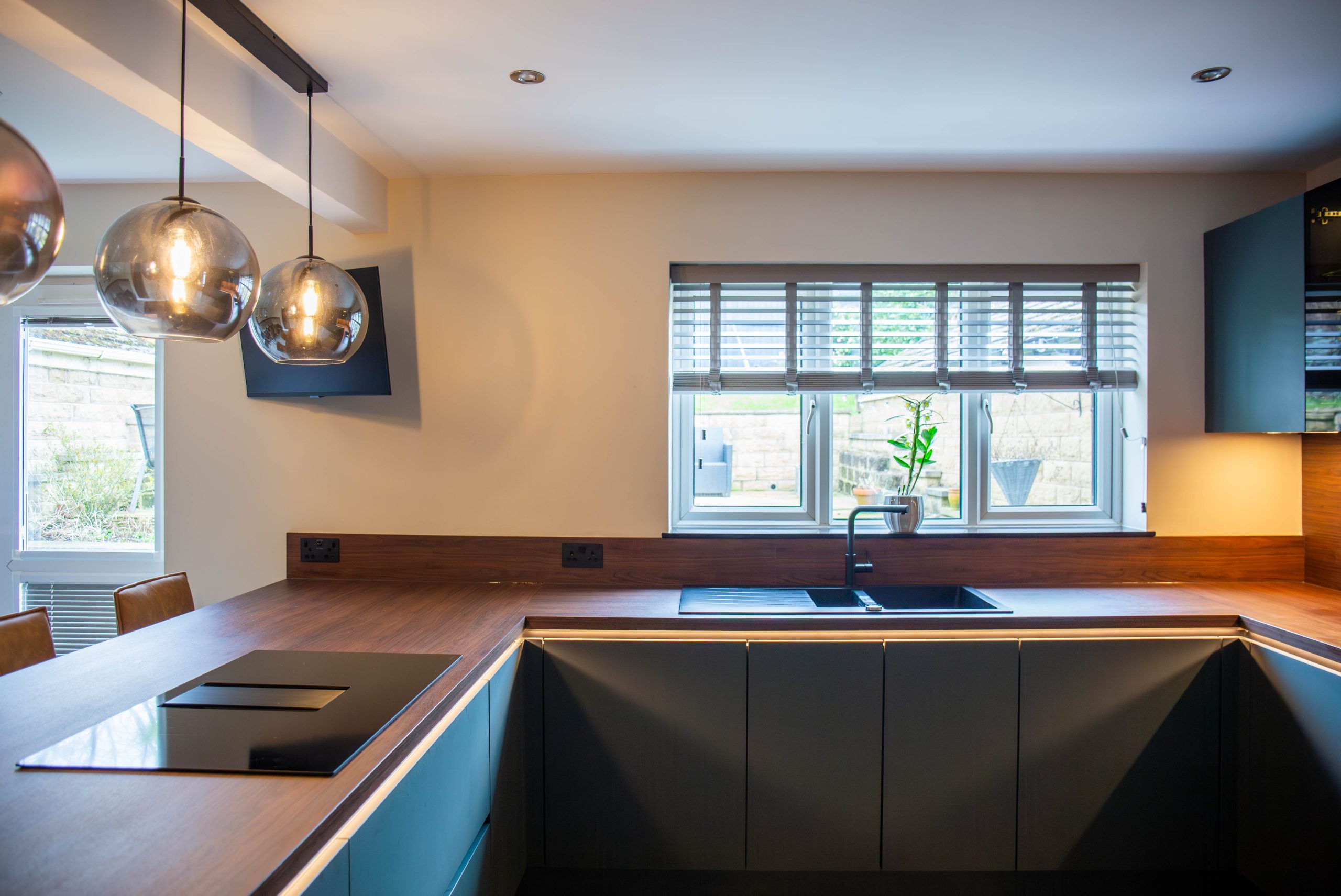 0V7B4253 Enhanced Nr | Kutchenhaus, Sheffield