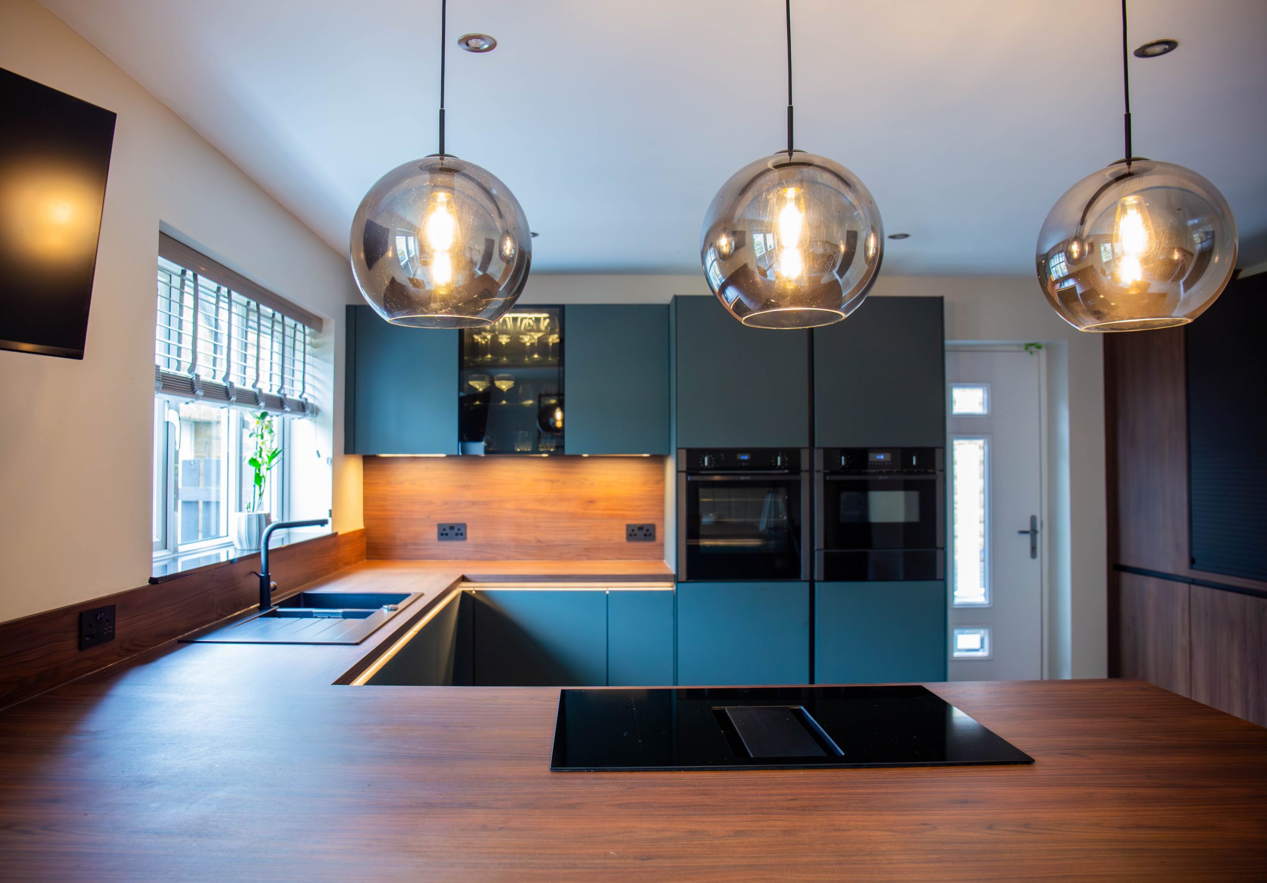 0V7B4283 Enhanced Nr | Kutchenhaus, Sheffield