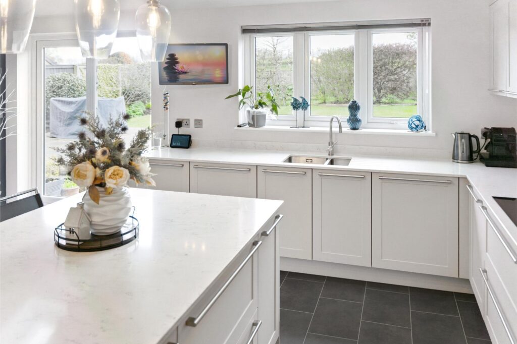 21 6Nh4193 Edit | German Kitchen Outlet, Holmfirth
