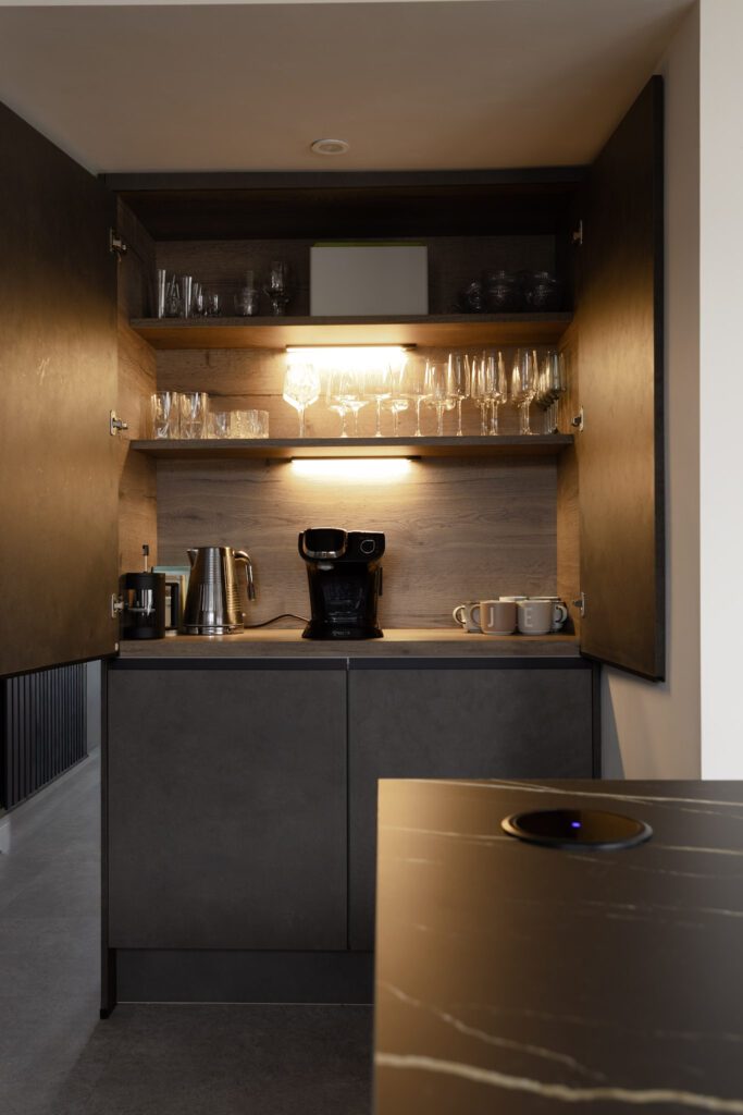 22 6Nh7518 | German Kitchen Outlet, Holmfirth