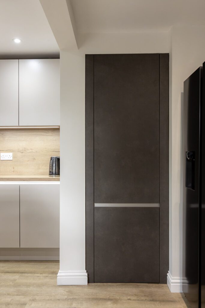 0V7B4928 Enhanced Nr | German Kitchen Outlet, Holmfirth