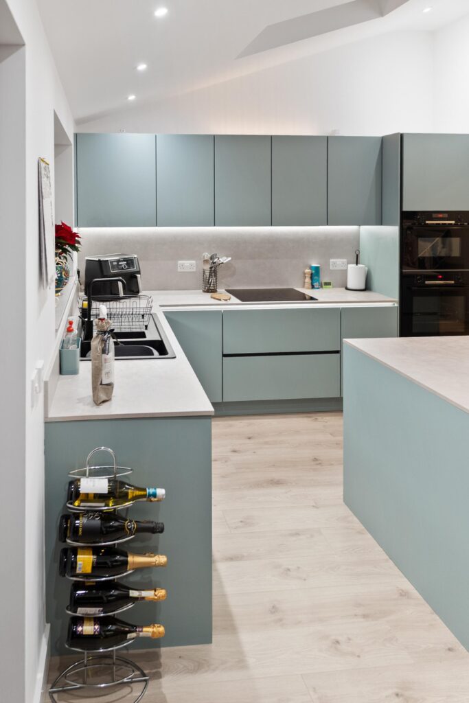 18 6Nh8424 | German Kitchen Outlet, Holmfirth