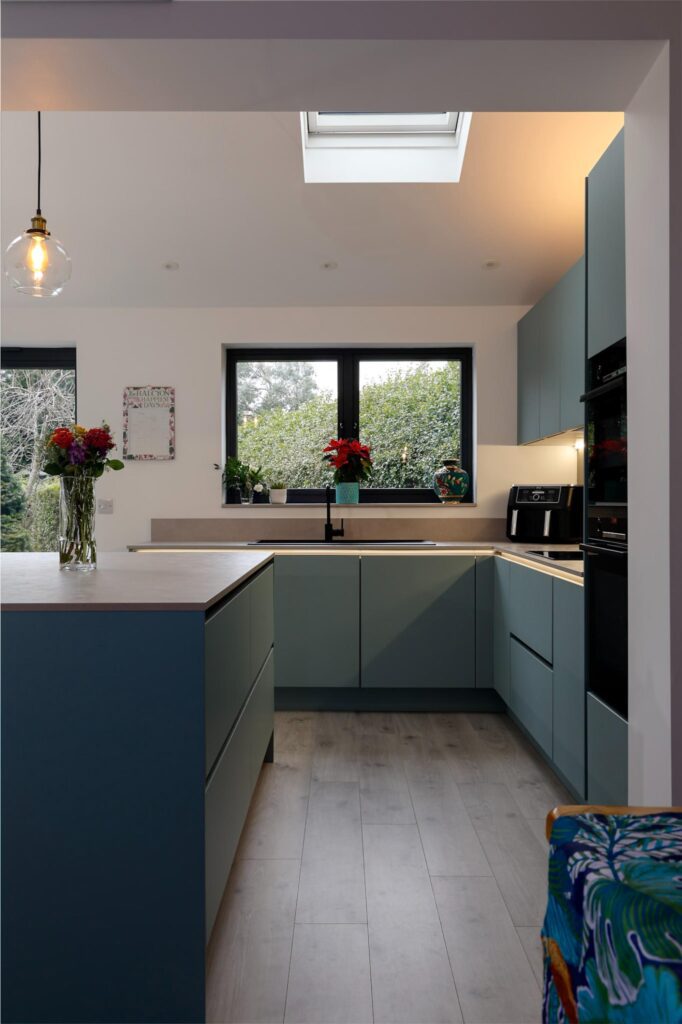 10 6Nh8477 | German Kitchen Outlet, Holmfirth
