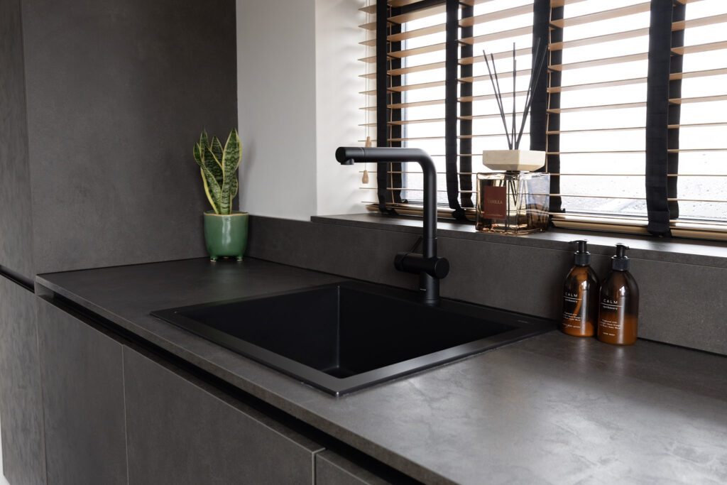 14 6Nh7488 | German Kitchen Outlet, Holmfirth