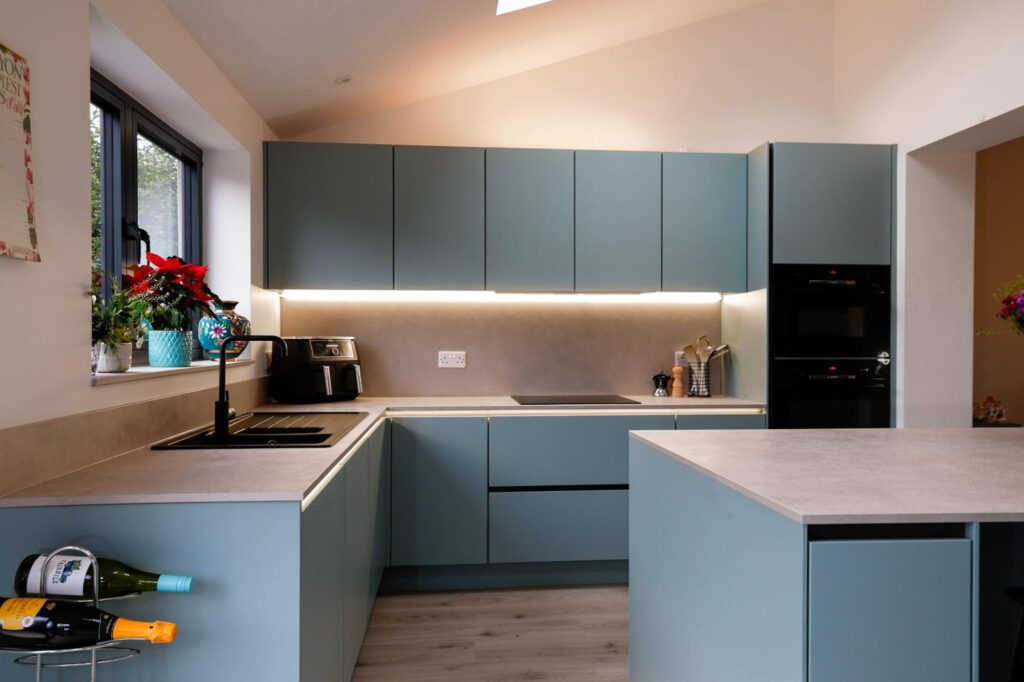 13 6Nh8453 | German Kitchen Outlet, Holmfirth