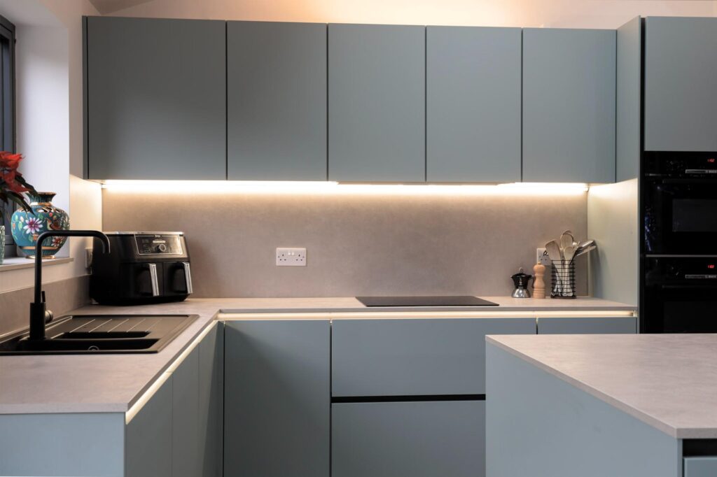 15 6Nh8431 | German Kitchen Outlet, Holmfirth