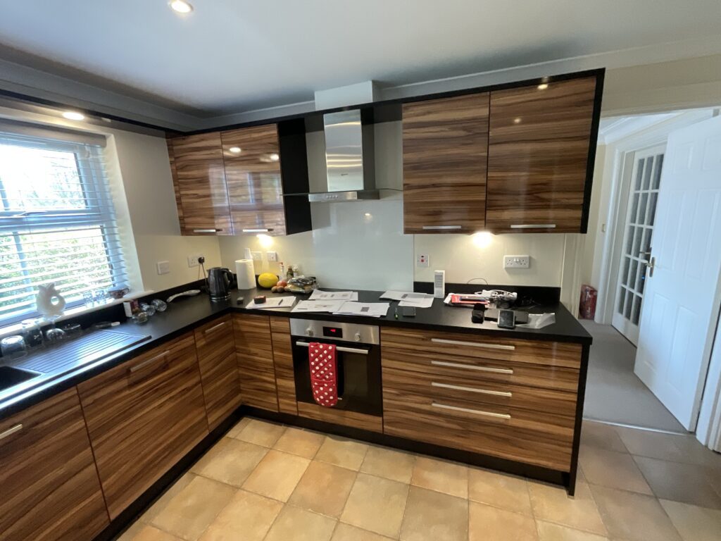 0V7B5005 | German Kitchen Outlet, Holmfirth