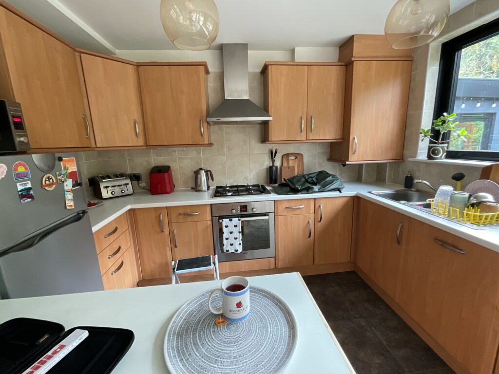 07 3 | German Kitchen Outlet, Holmfirth