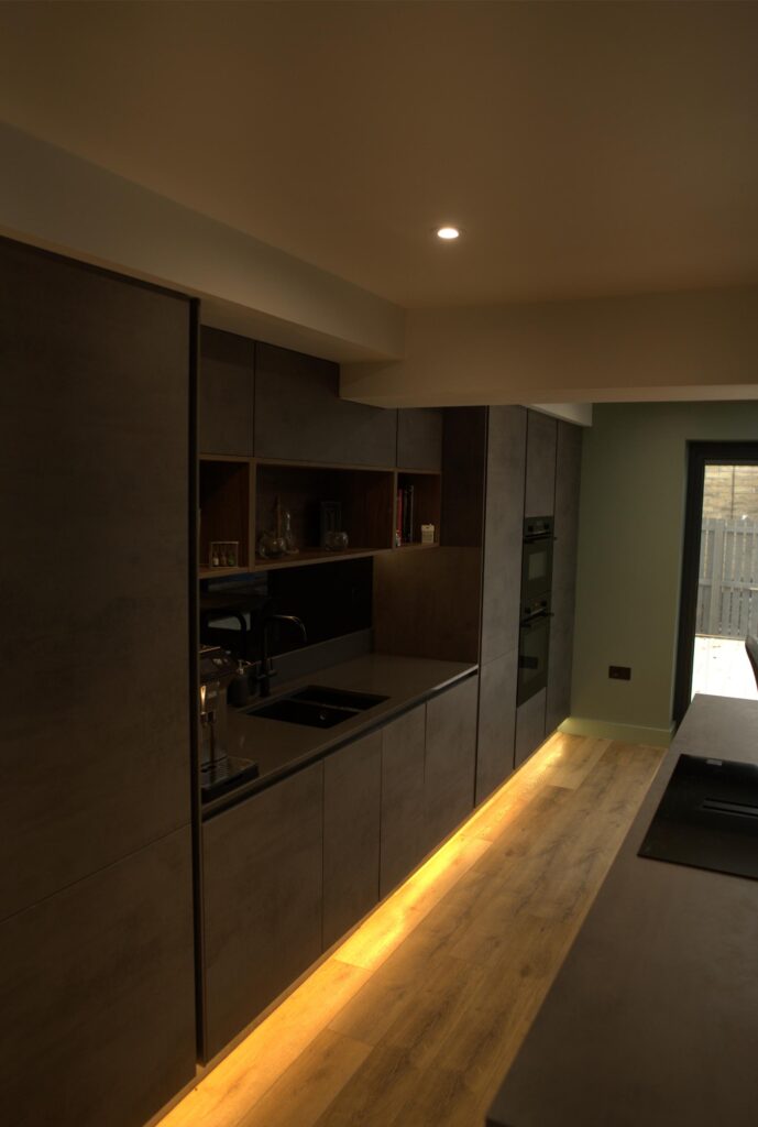 11 6Nh4250 | German Kitchen Outlet, Holmfirth